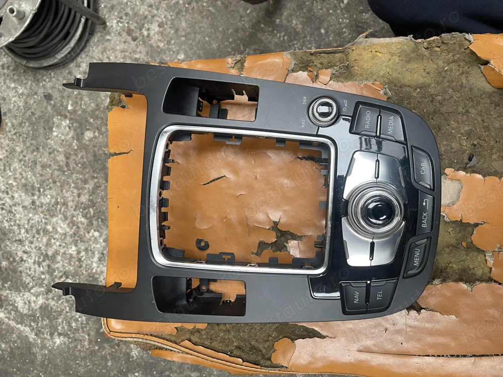 Consolă centrală cu butoane și comenzi pentru audi a 4 B 8