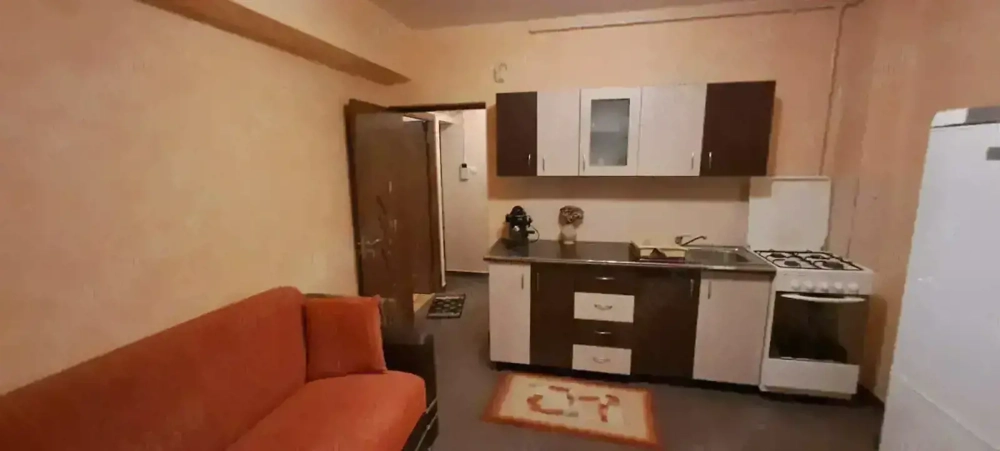 Inchiriez doua camere in Alba Iulia cartier Anghel Saligny.