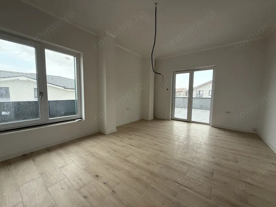Apartament spatios, 4 camere, 75 mp utili + 35 mp terasa - Giroc