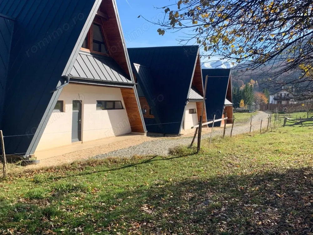 Vand 1000 m teren Tohanița, vedere superba Bucegi si Piatra Craiului