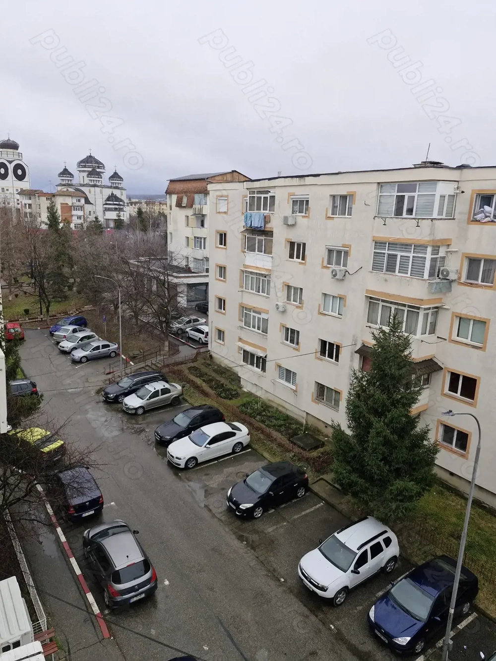 Apartament 3 CAMERE  de vânzare Mioveni  PROPRIETAR 