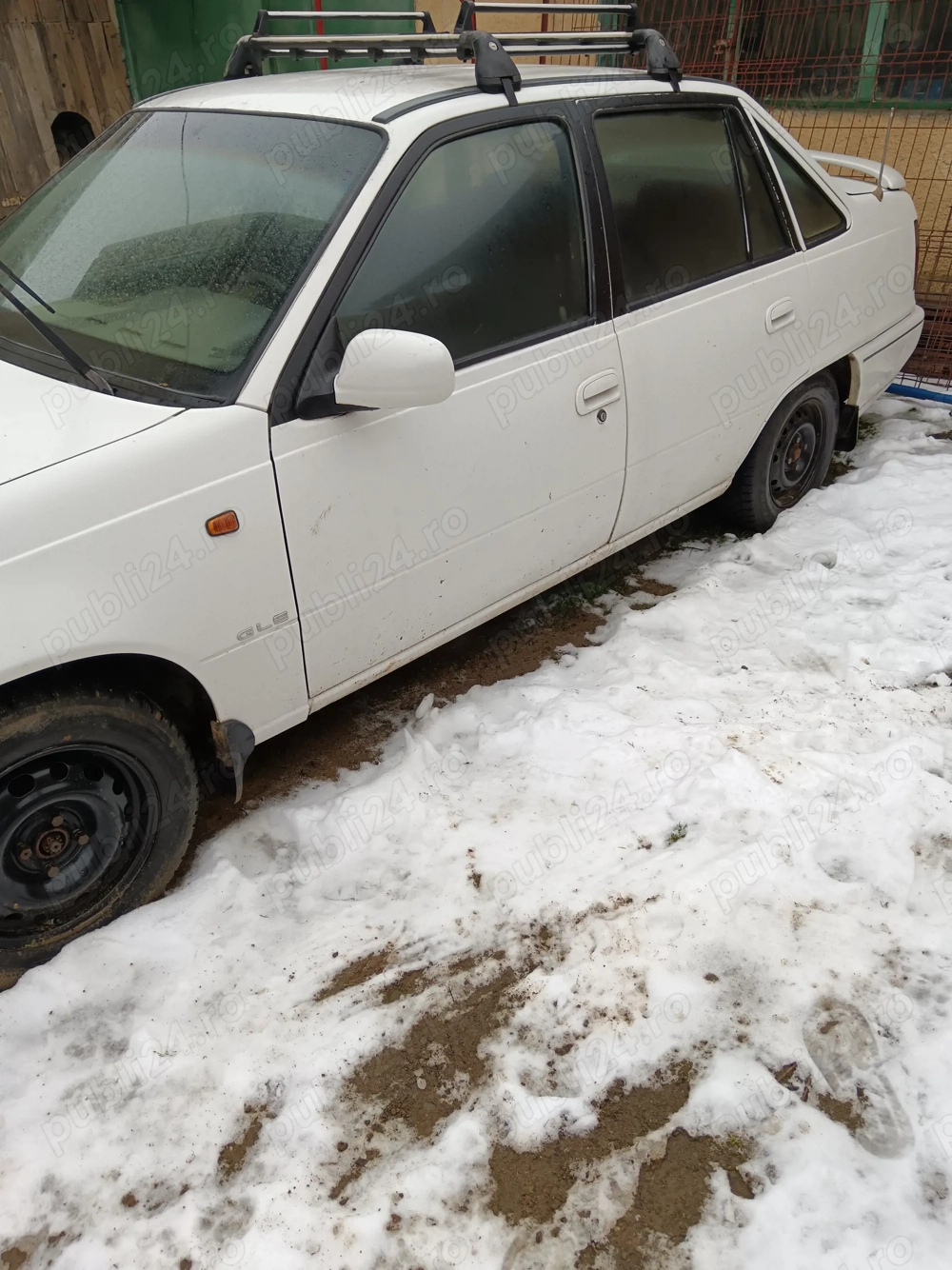 Vând autoturism Cielo