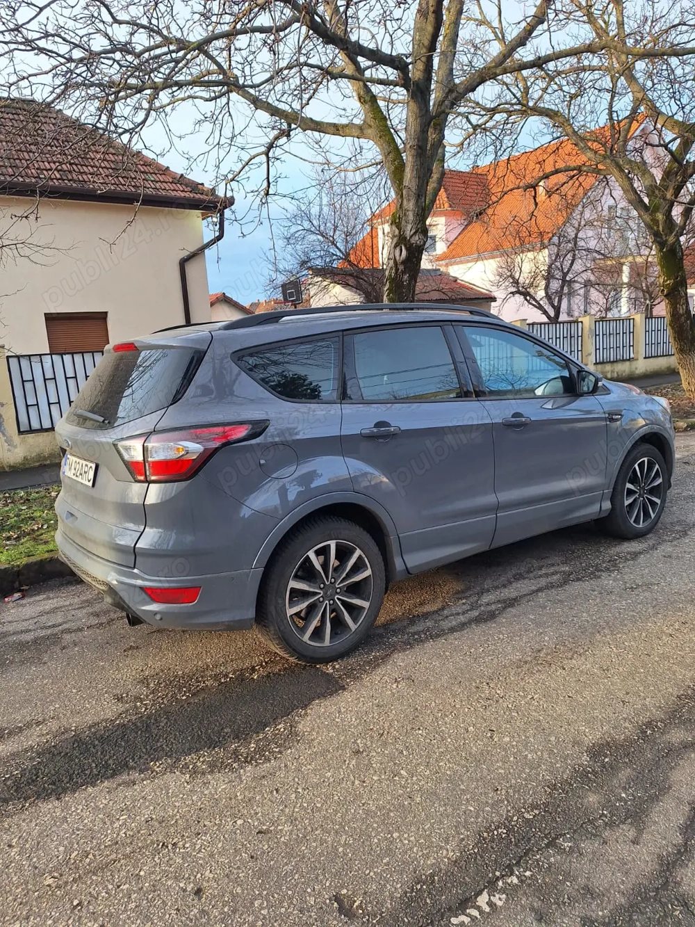 Ford Kuga 2019, benzina 