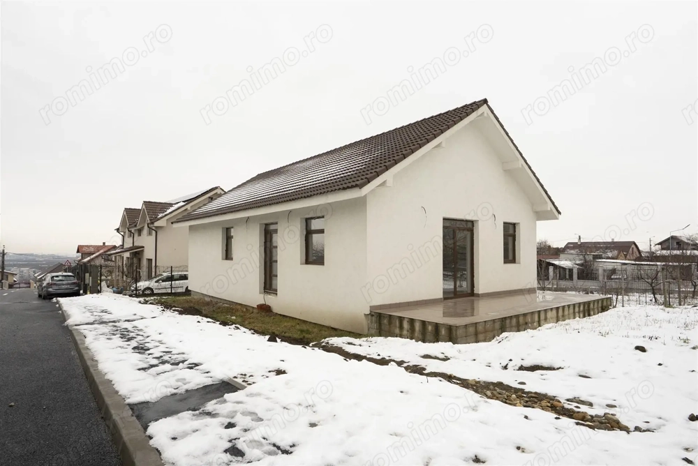 Casǎ de vânzare plan Parter Zona dealuri Oradea