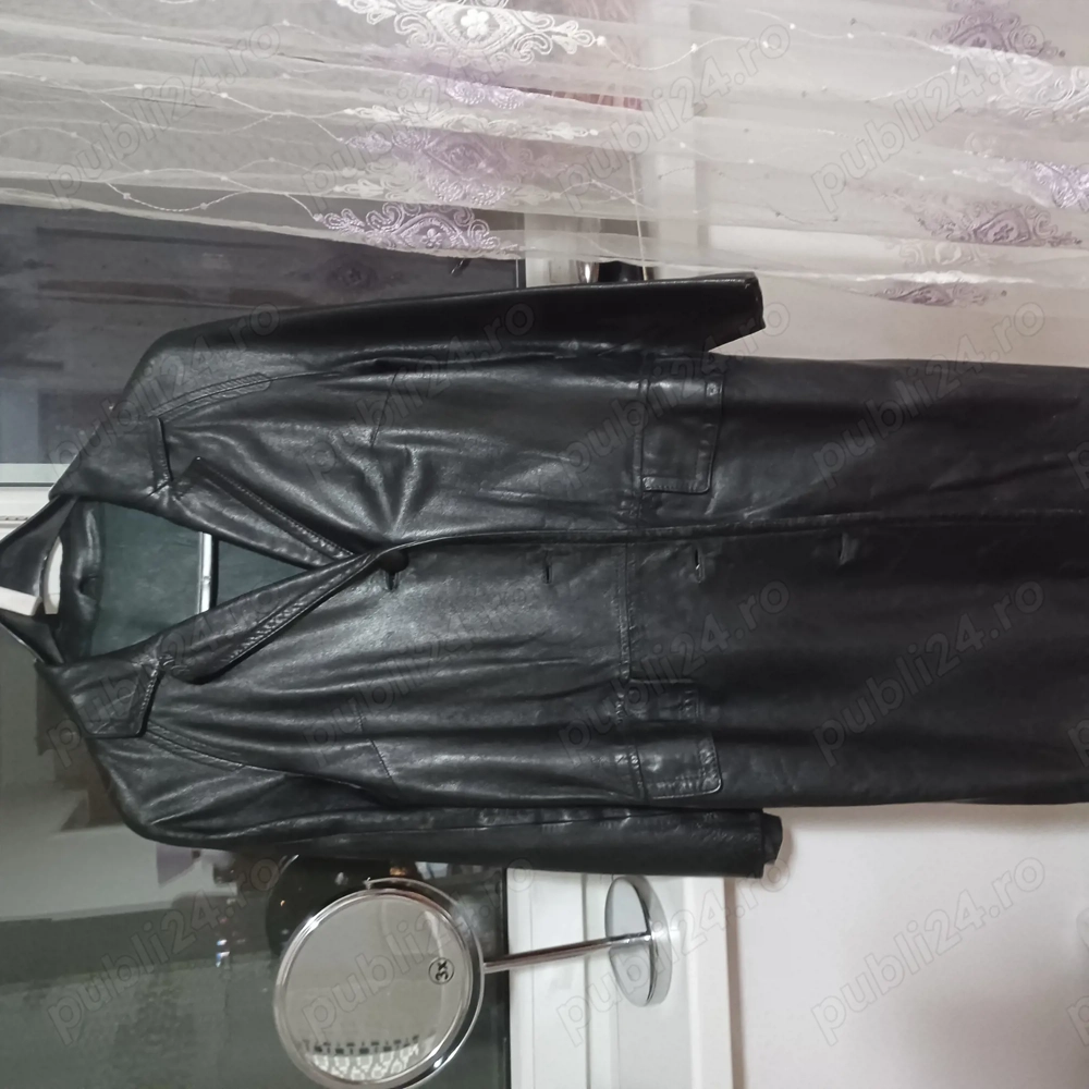 Haină din piele neagră, pentru damă