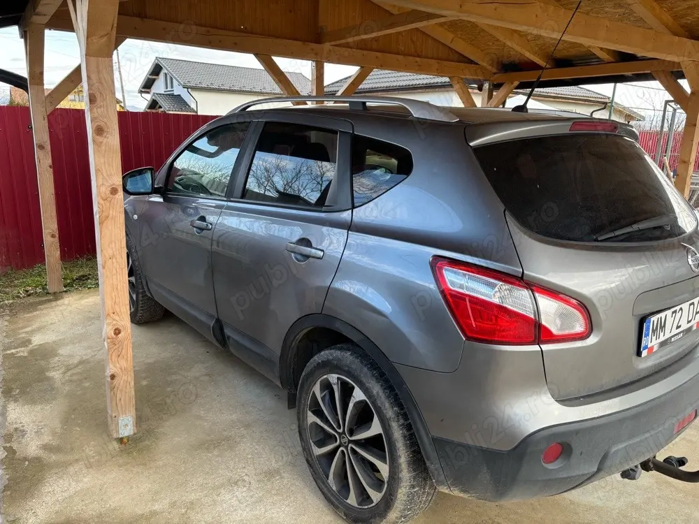 Nissan qasqai 2012
