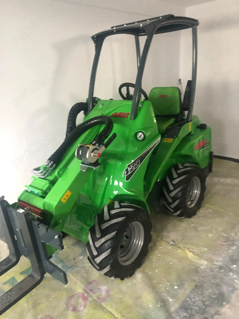 Motostivuitor AVANT 423   2020   CA NOU   doar 3 ore de funcționare!