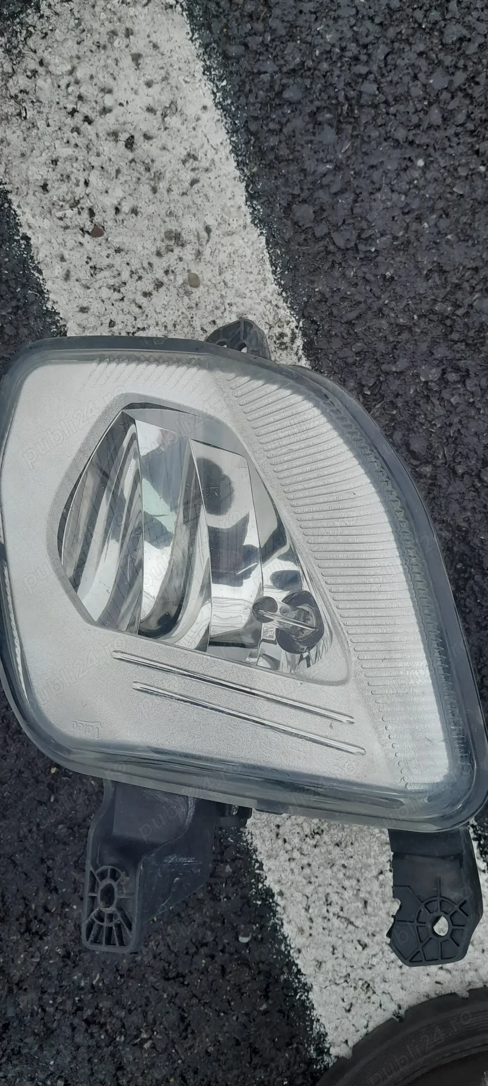 vand proiectoare ceata ford fiesta 2018 cu capace cu tot 300 lei targoviste rog seriozitate