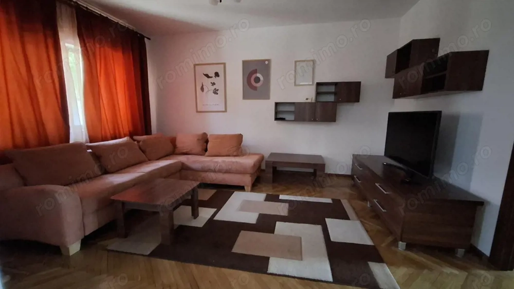 Casă 4 camere, 150 mp utili, teren 120 mp, zonă Centrală