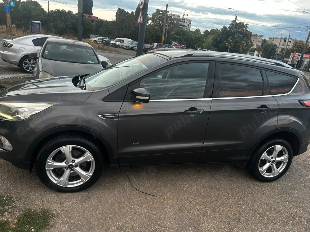 Ford Kuga Titanium AWD 2.0 TDCi 180 CP Automată -Persoana juridica(tva deductibil)