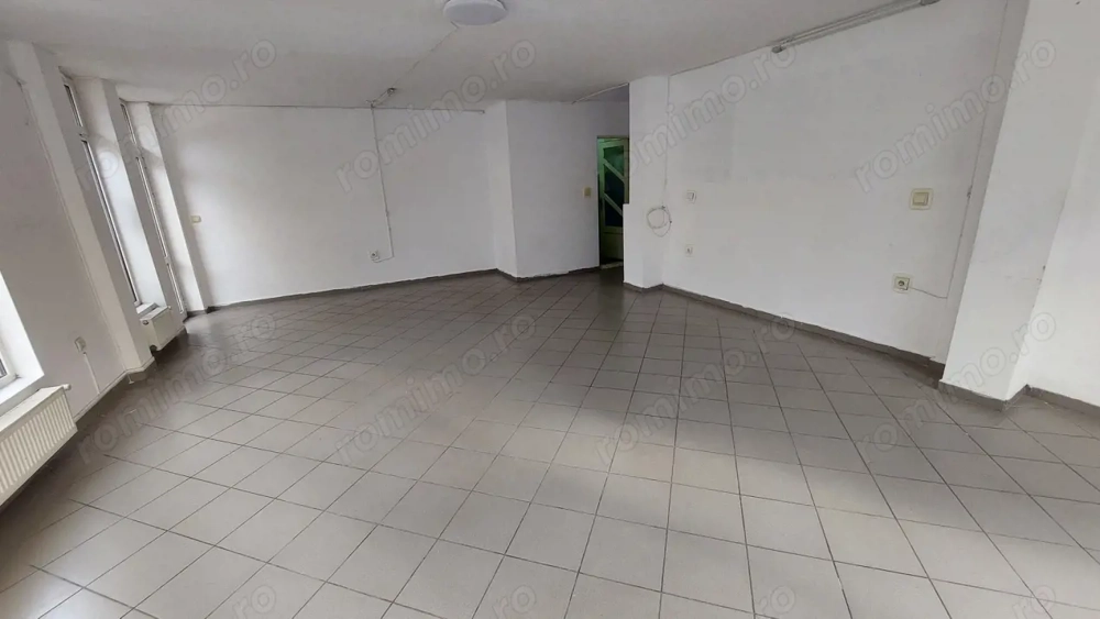 Spatiu comercial 62mp zona Cetate