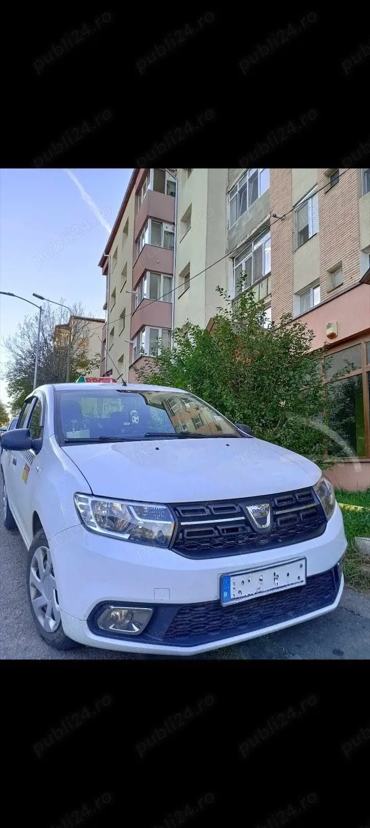 Cesionez Bulină Taxi cu Auto(  preț 12990 negociabil)