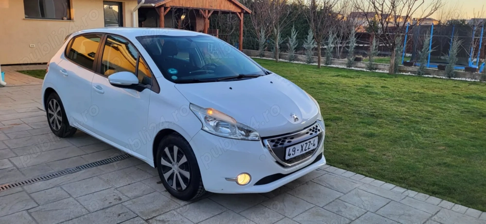 Peugeot 208 Cutie automata