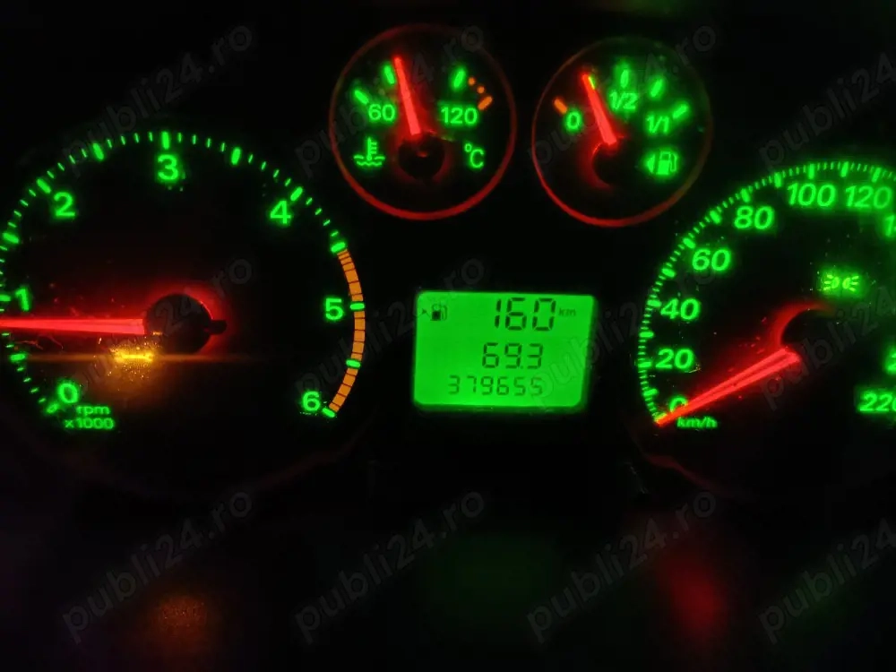 Ford transit 2, 2  8+1 din 2011