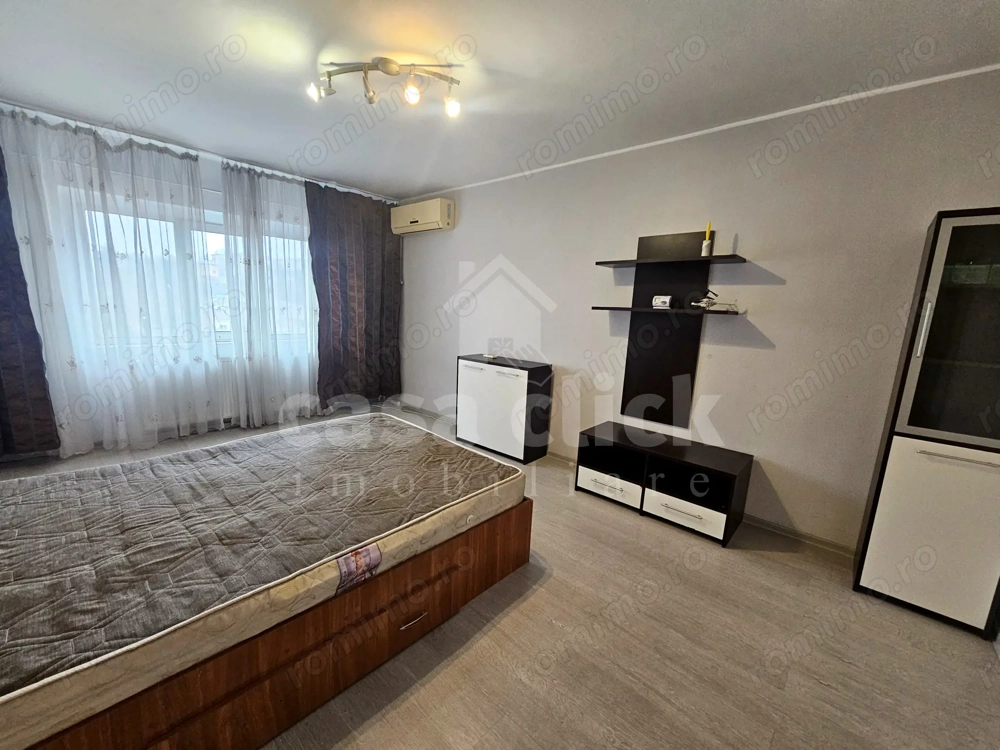 Apartament cu 2 camere, central, pentru locuință sau investiție   Piața Centrală