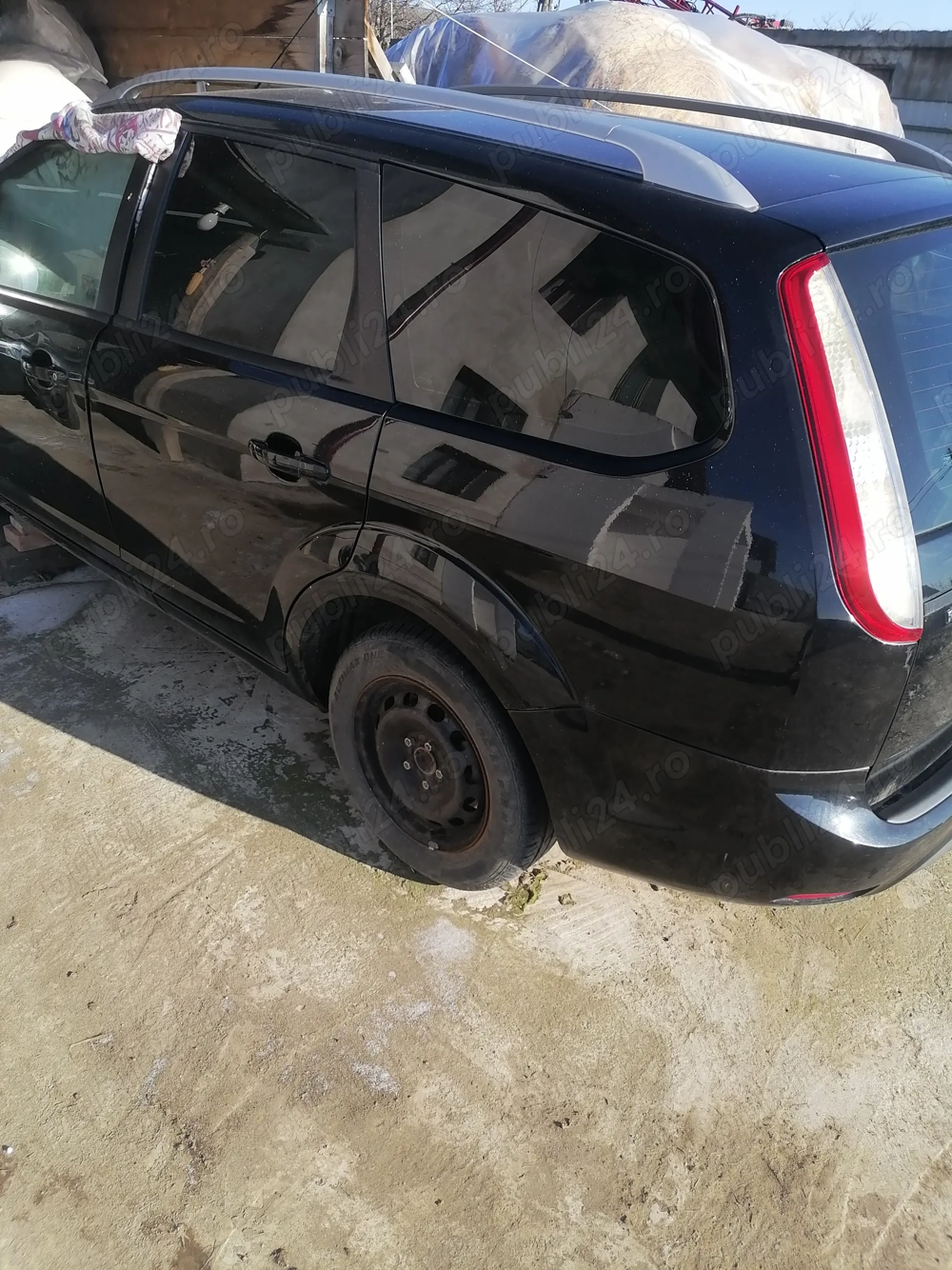 Dezmebrez ford focus