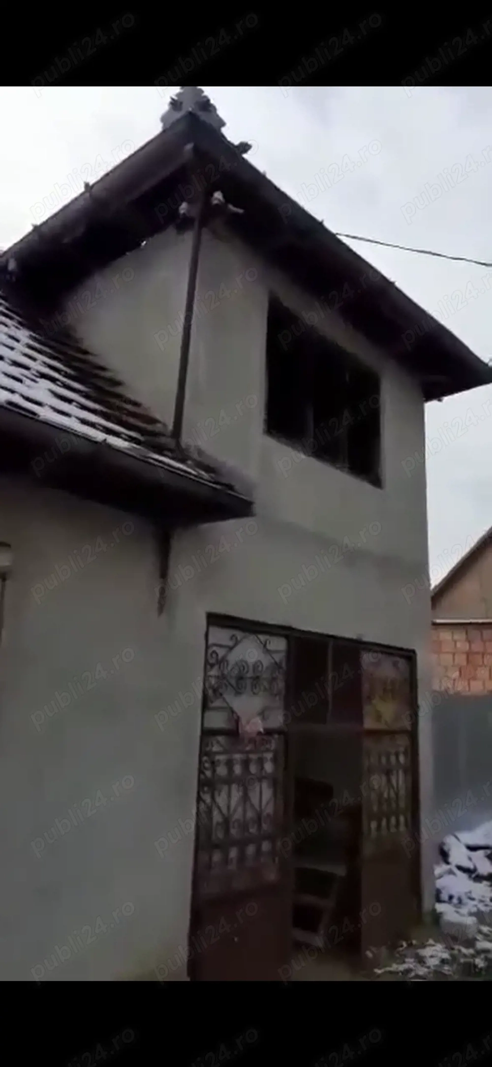 Vand casa in Oras Sebis Judetul Arad 