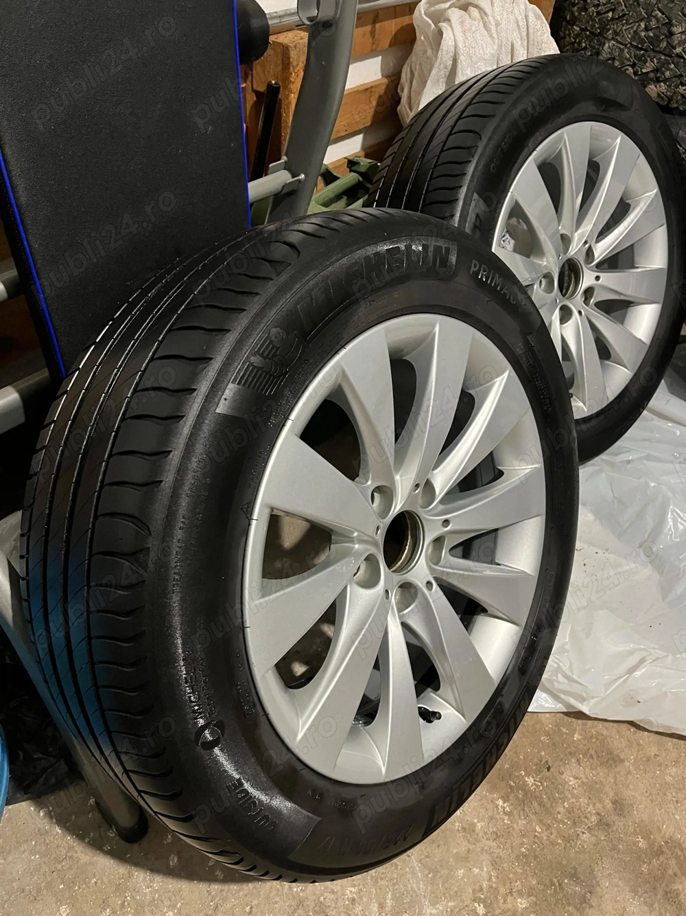 Vând jante BMW cu anvelope Michelin 225 55 17