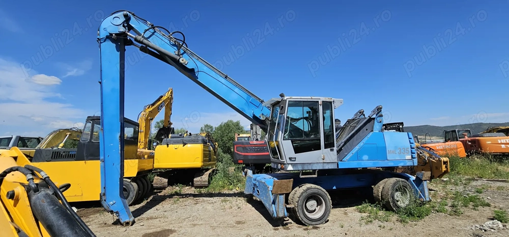 Excavator pe roți Fuchs MHL 335