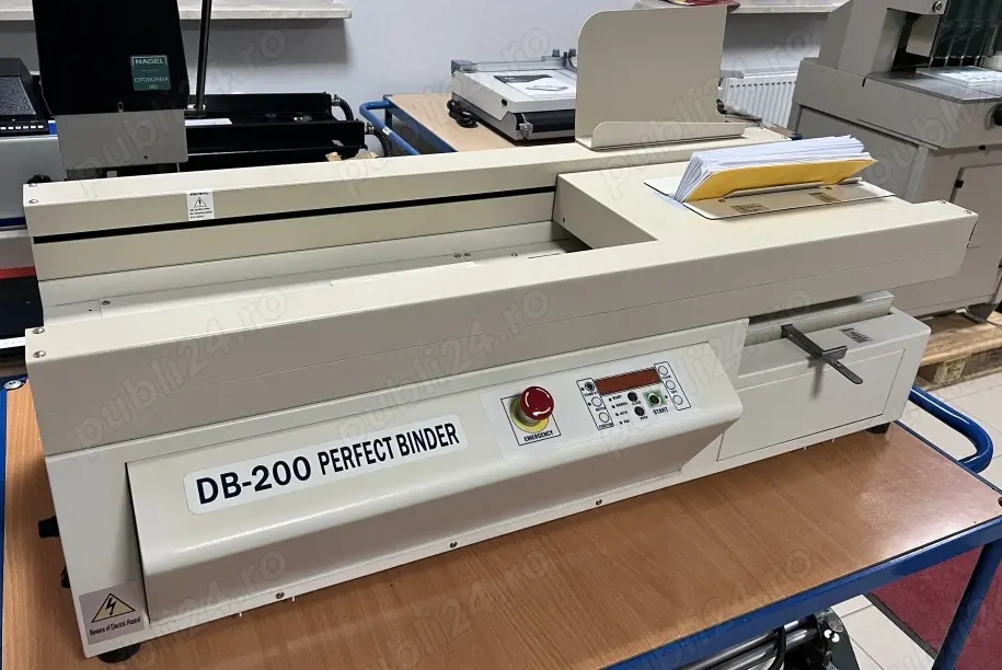 Mașină de legat Duplo DB-200  Perfect Binder   second-hand