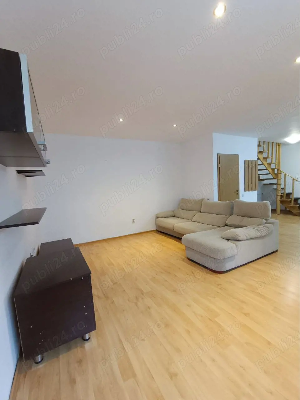 Apartment de vanzare Zona Tolstoi 3 Camere