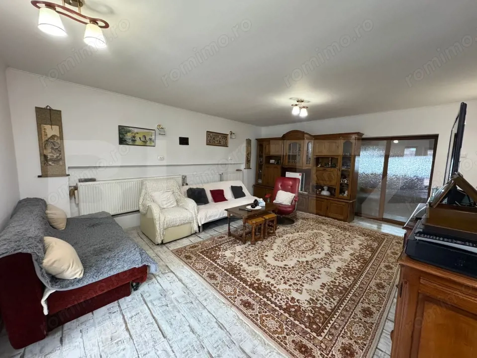 Casa cu 4 camere in Hunedoara