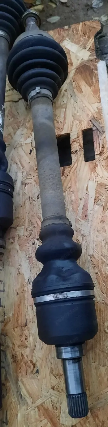 Planetara stanga peugeot 407 1.8 benzină 