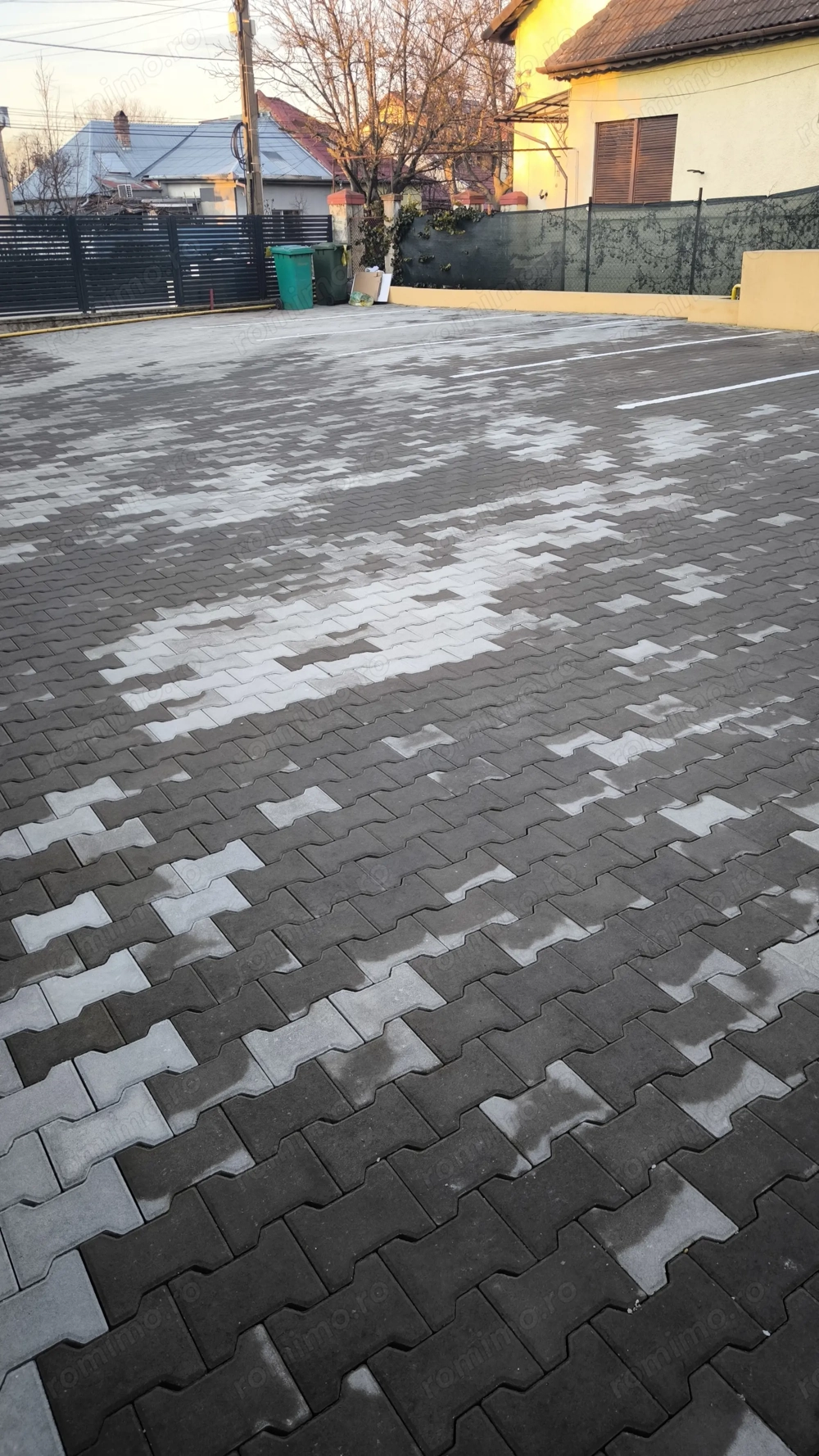 Zona Ronat, apartament la vila, totul nou, parcare privata, centrala, clima