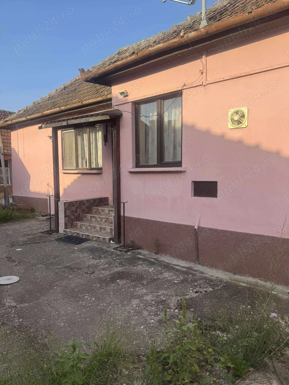 Casă de vânzare în Sacadat