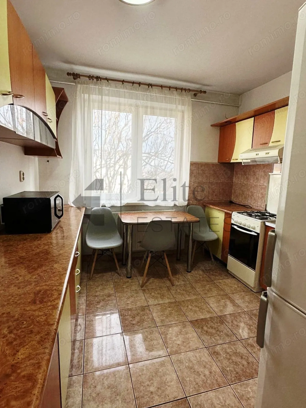 Apartament cu 2 camere de vanzare in Cantemir