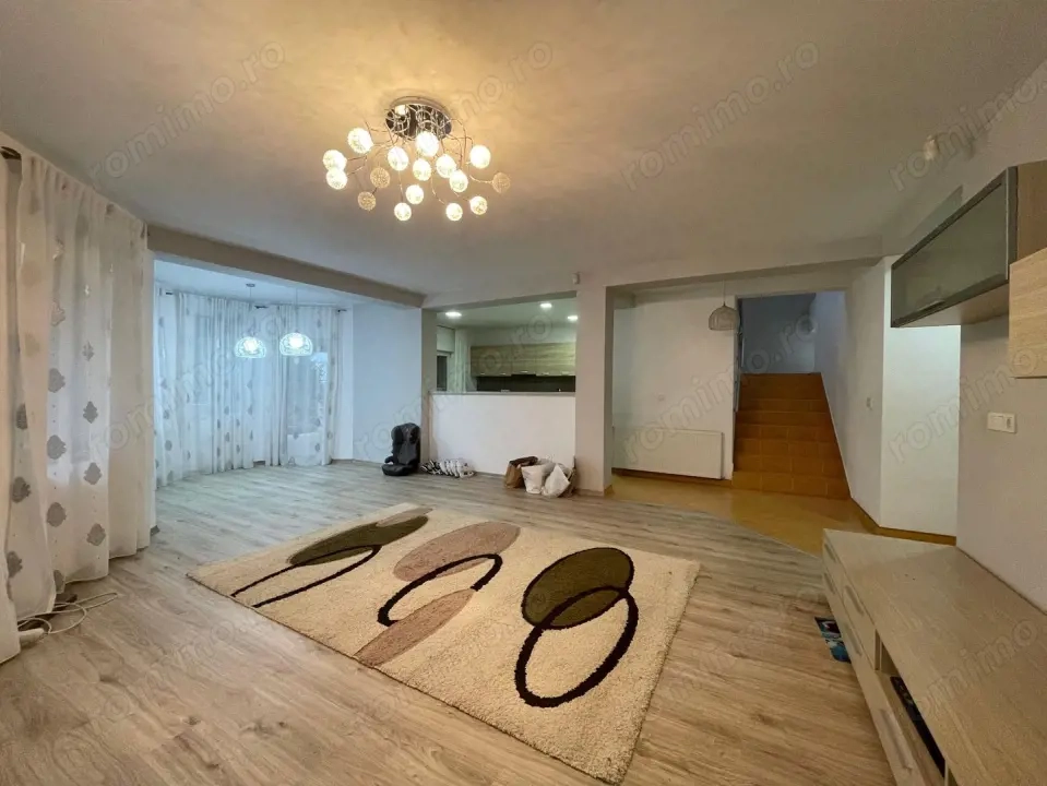 Casa Individuala 5 camere - Mosnita Veche