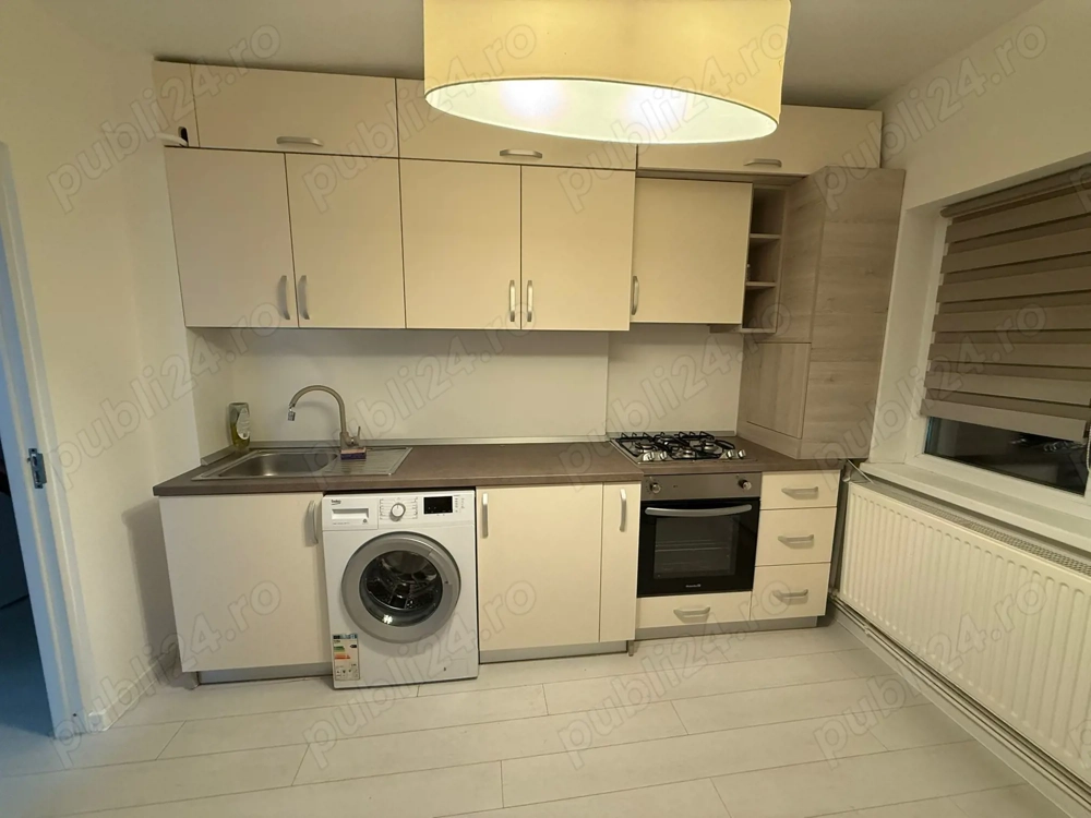 Inchiriez apartament 2 camere ultracentral mobilat etaj 1