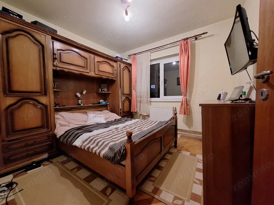 Apartament 3 camere, pozitie excelenta, la 10 minute de Iulius Mall