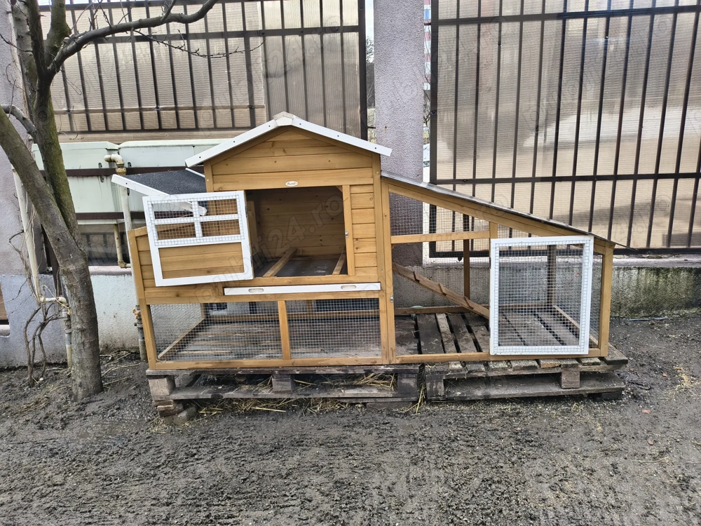 Coteț pentru găini 