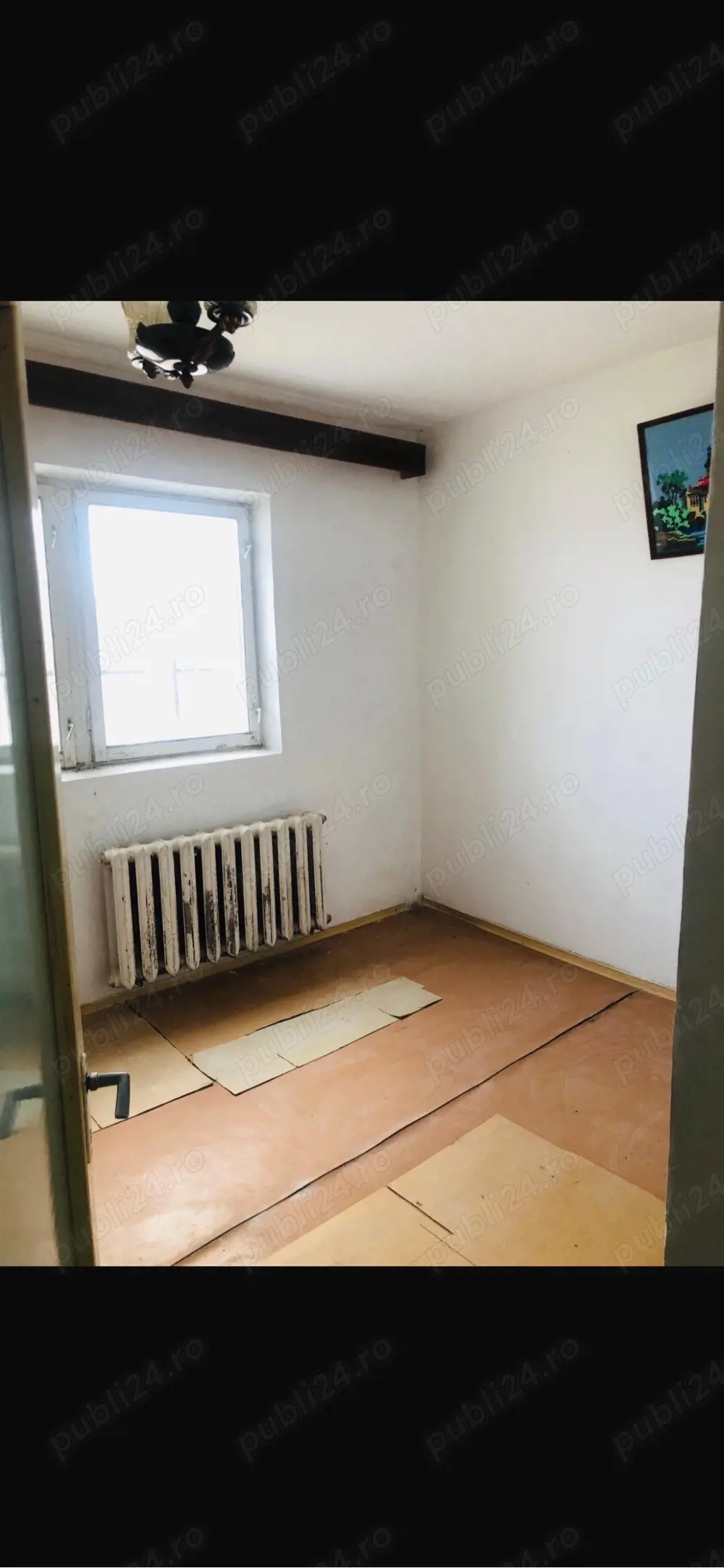 vand apartament 3 camere in Scornicesti