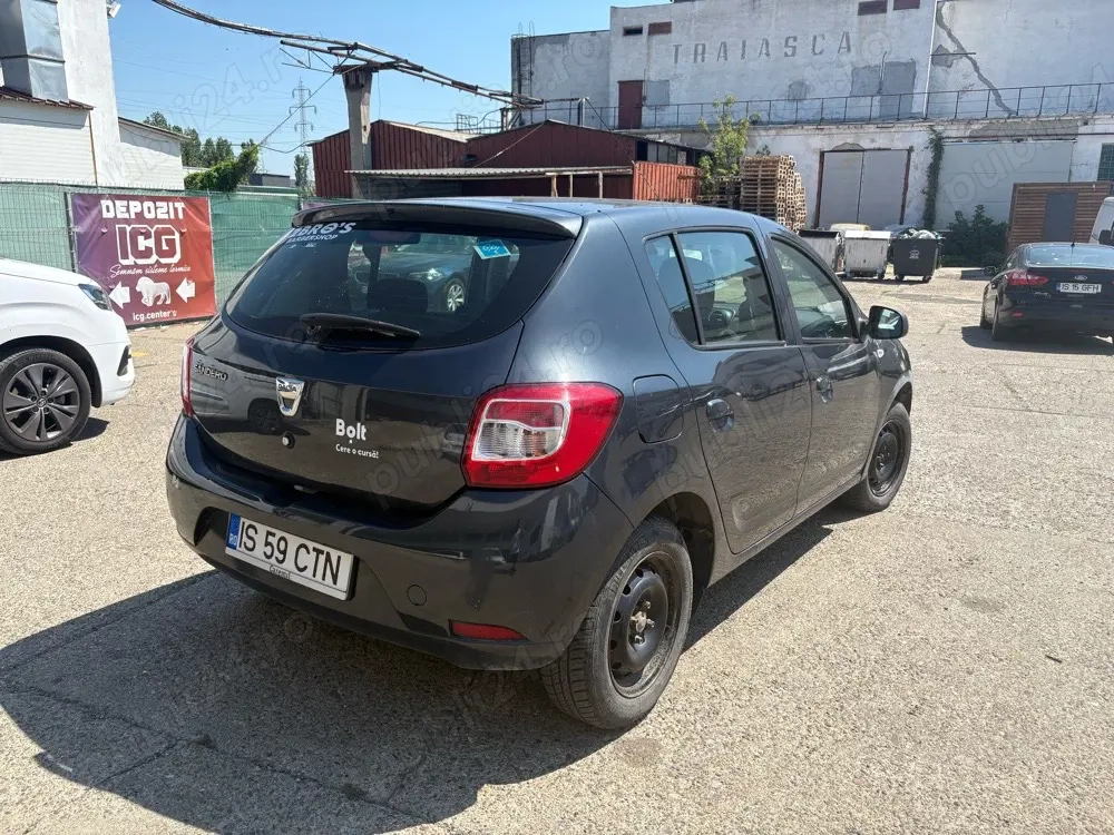 Vand Dacia Sandero