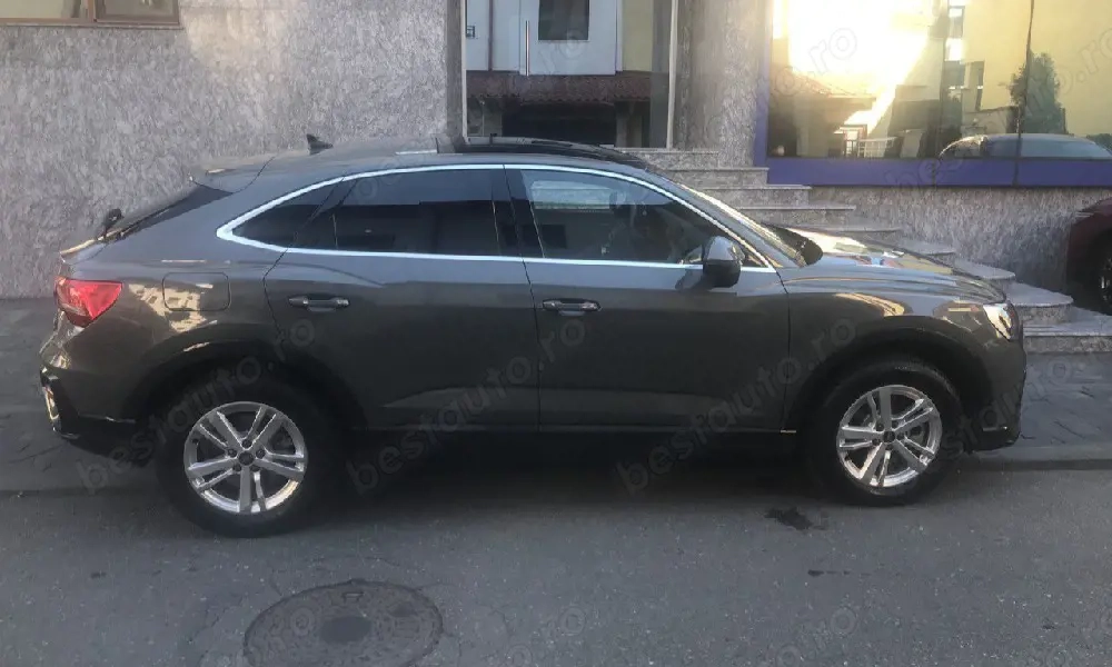 AUDI Q3 Sportsback 2024