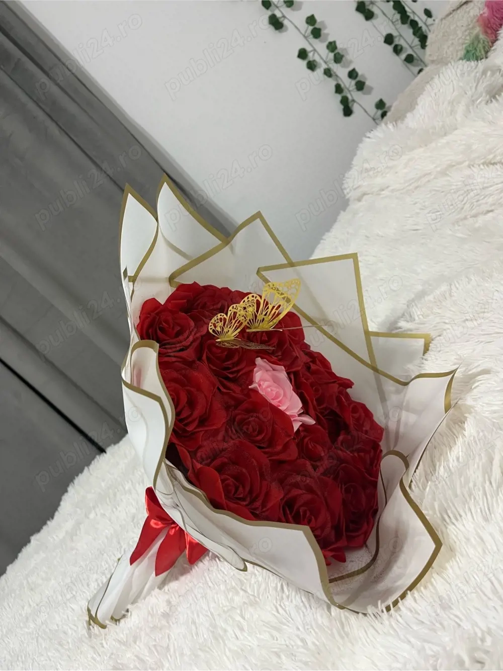 Buchet trandafiri din satin 