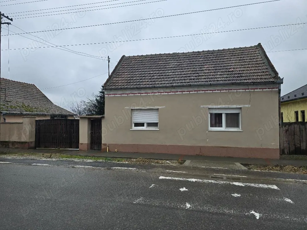 Vand casa plus anexa Tamaseu  SC-200 mp , teren 3040 mp , gaz , la sosea , aproape strand  