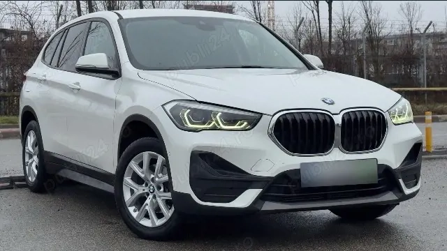 Bmw X1 FaceLift s-drive 150Cp LED Automata Navi MARE  Scaune SPORT Senzori fata+spate Scaune incalzi