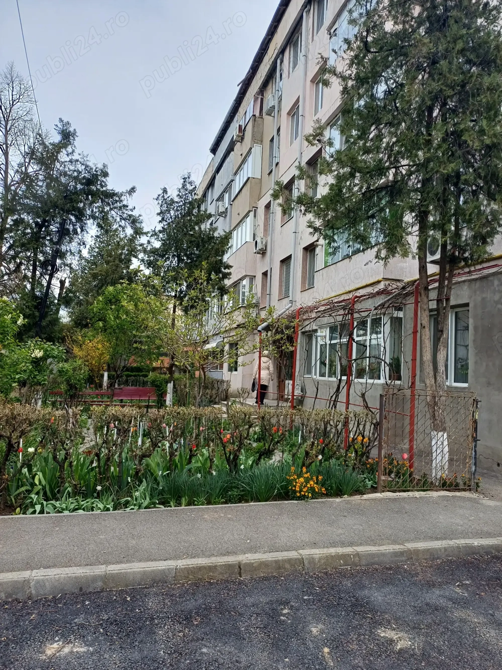 Vand apartament 3 camere central