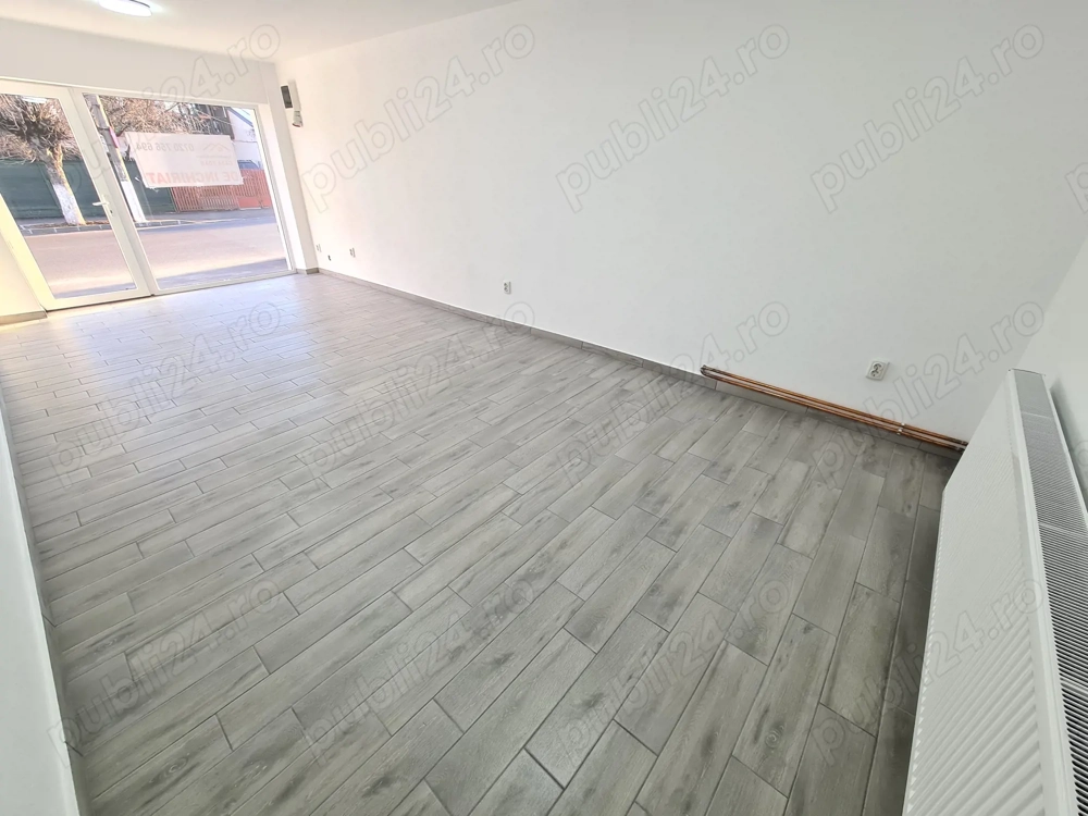 Spatiu comercial in Campina, Complex Rafinarie--26 mp--360e