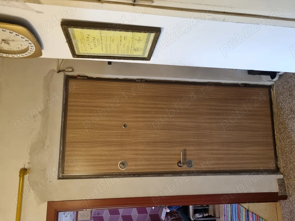 Vand apartament cu 3 camere, decomandat