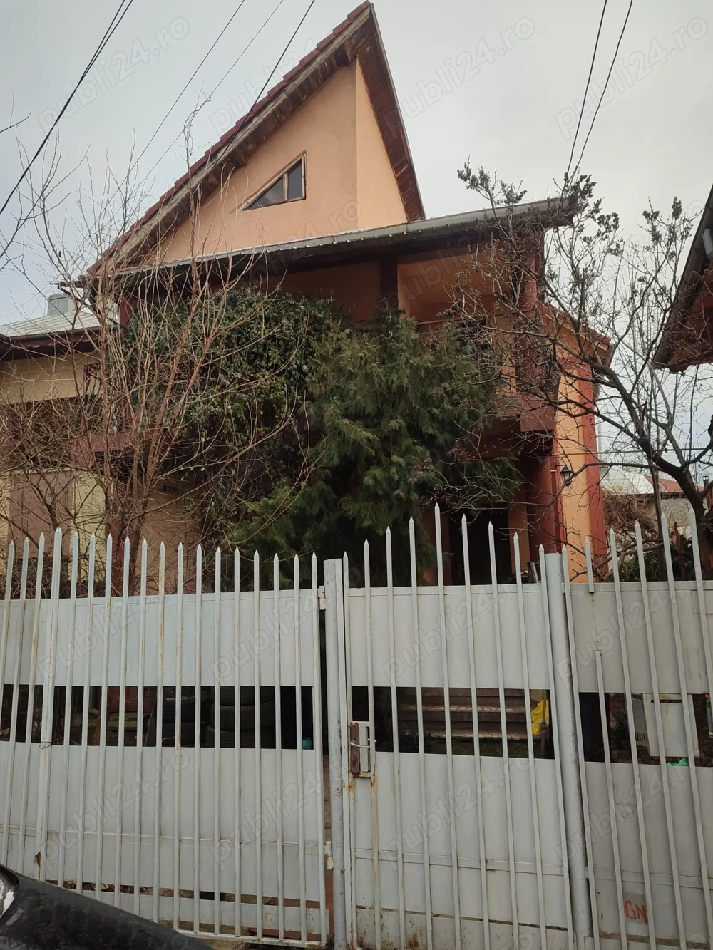 Vand casa zona centrala,langa colegiul B.P.Hasdeu