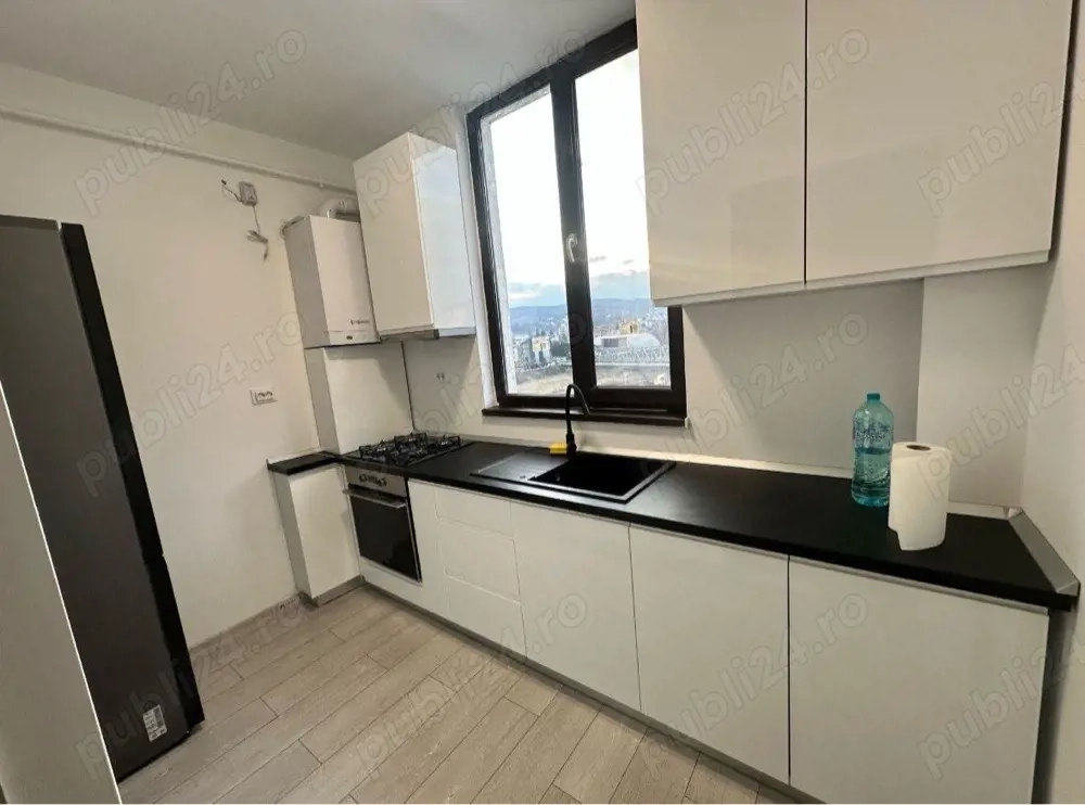 Vand apartament 3 camere 