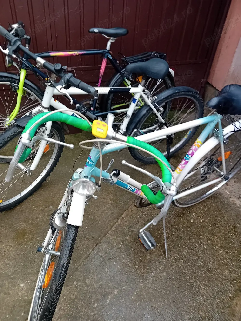 vand biciclete la 250 de lei bucata