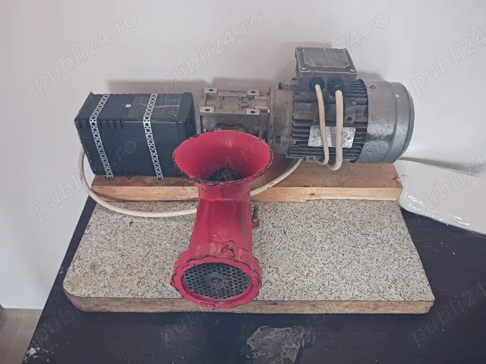 masina de tocat carne 