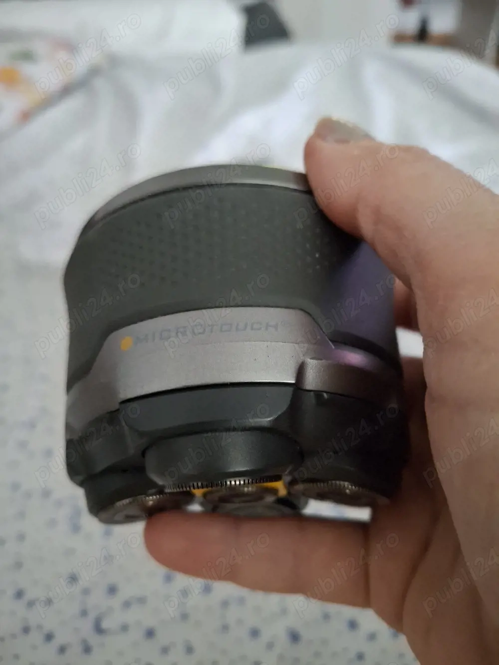 Aparat de ras electric cap si fata