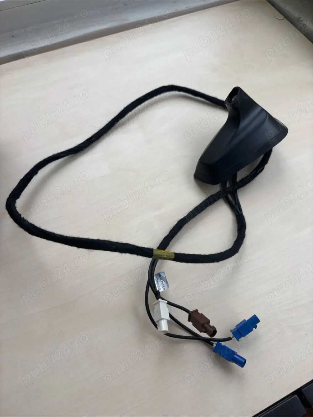 Antena Dacia Duster 3 cod 282169786R