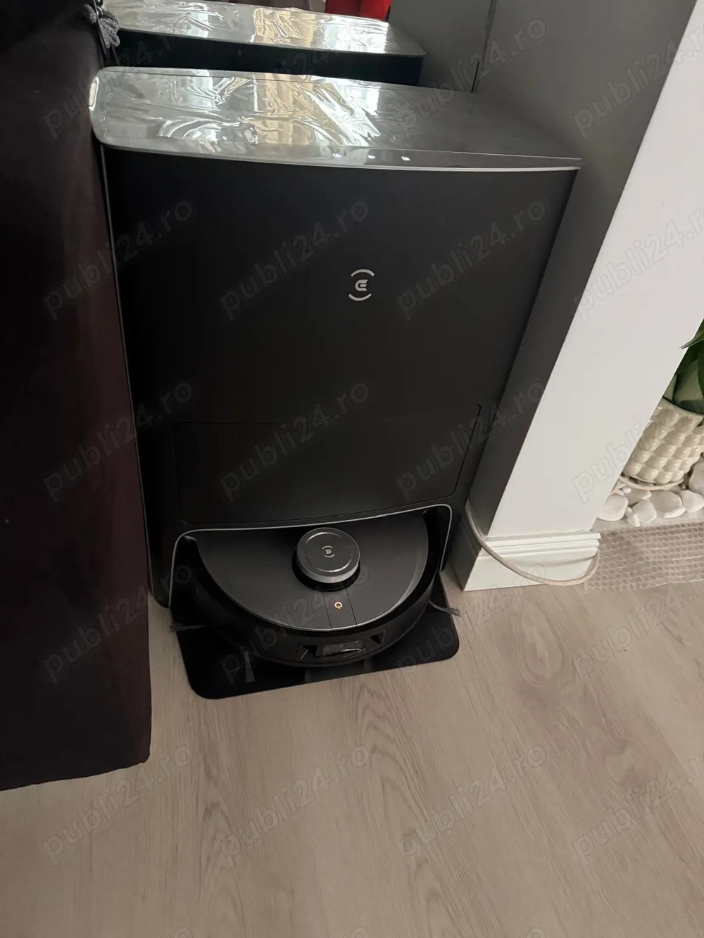 aspirator Ecovacs deebot x1omni robot inteligent 